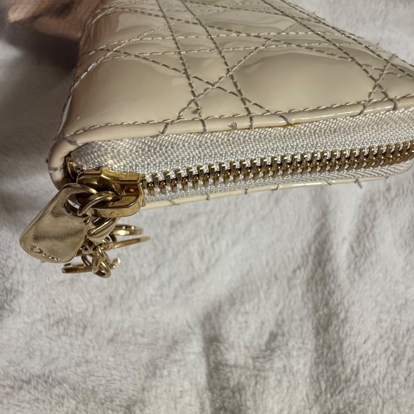 Dior Wallet - Picture 14 of 16